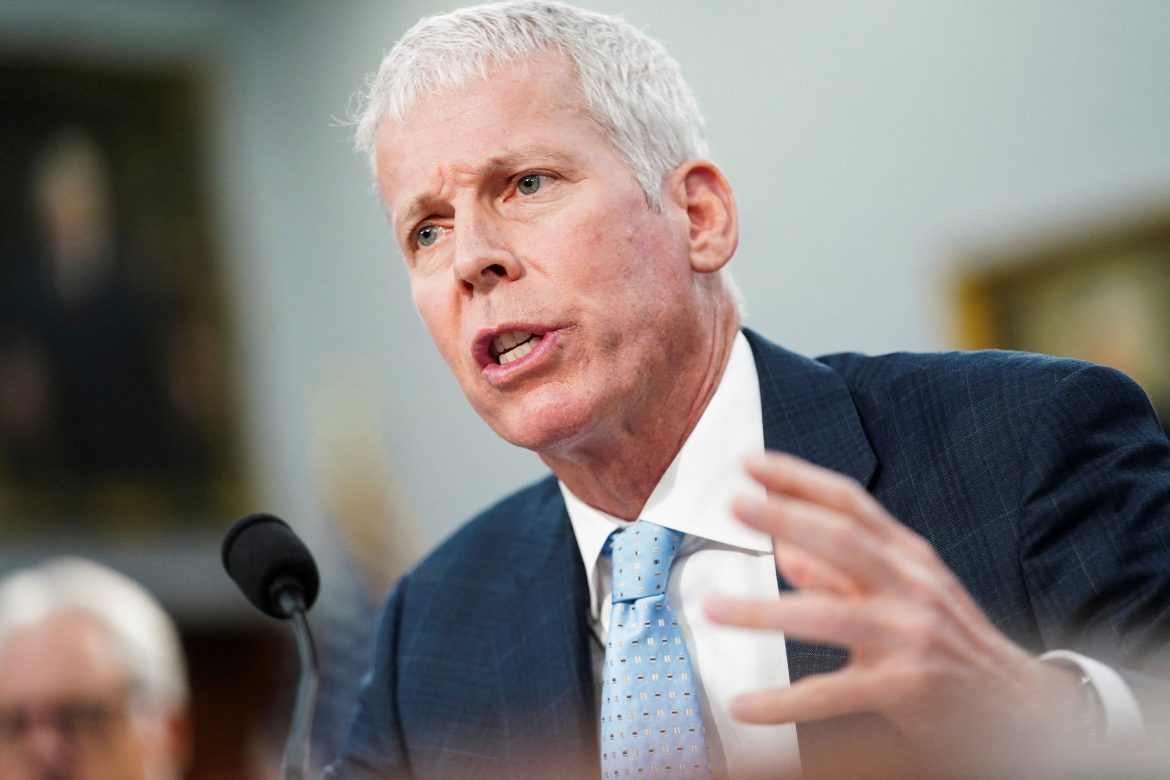 Wright says inflation-adjusted sub-$3 gas is a meaningful benchmark