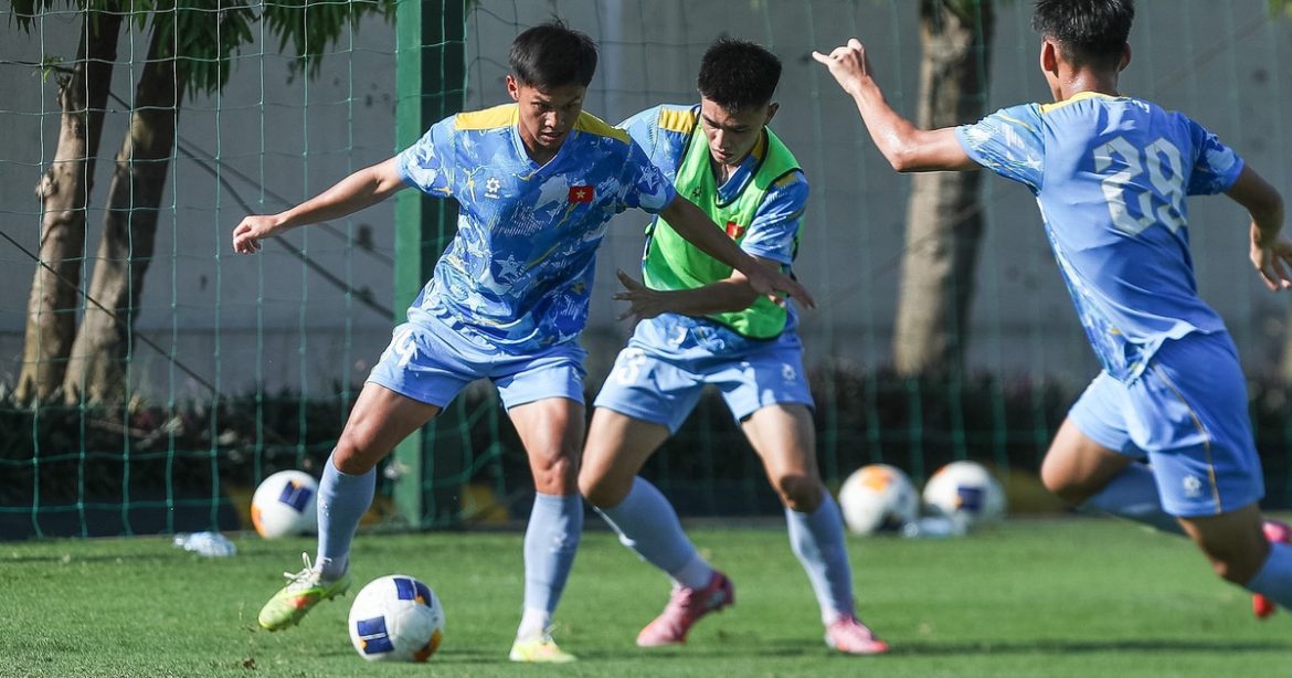 Công Hậu's Hat-Trick and the Dynamics of the Opening Win